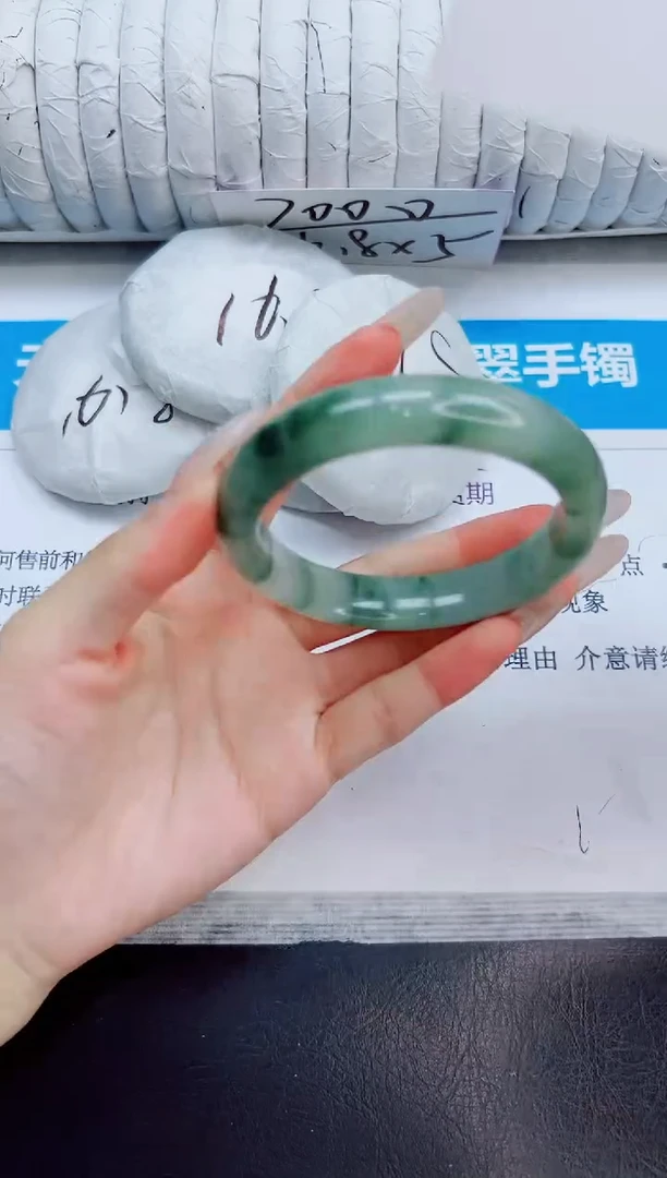 未镶嵌手镯石英质玉62/55