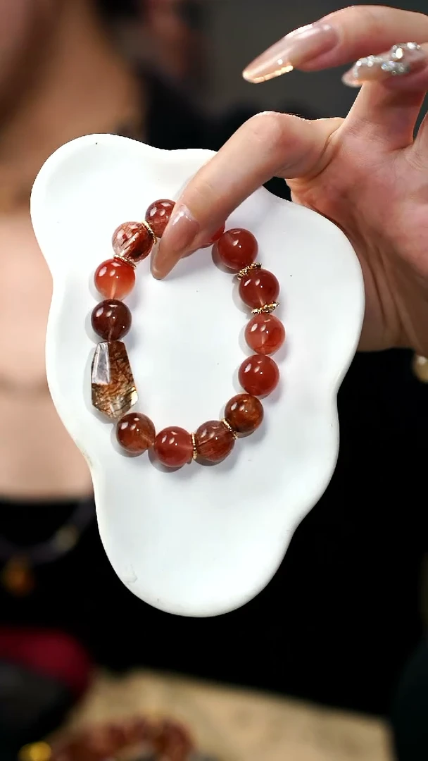 【闪购商品】水晶手串未镶嵌娇女