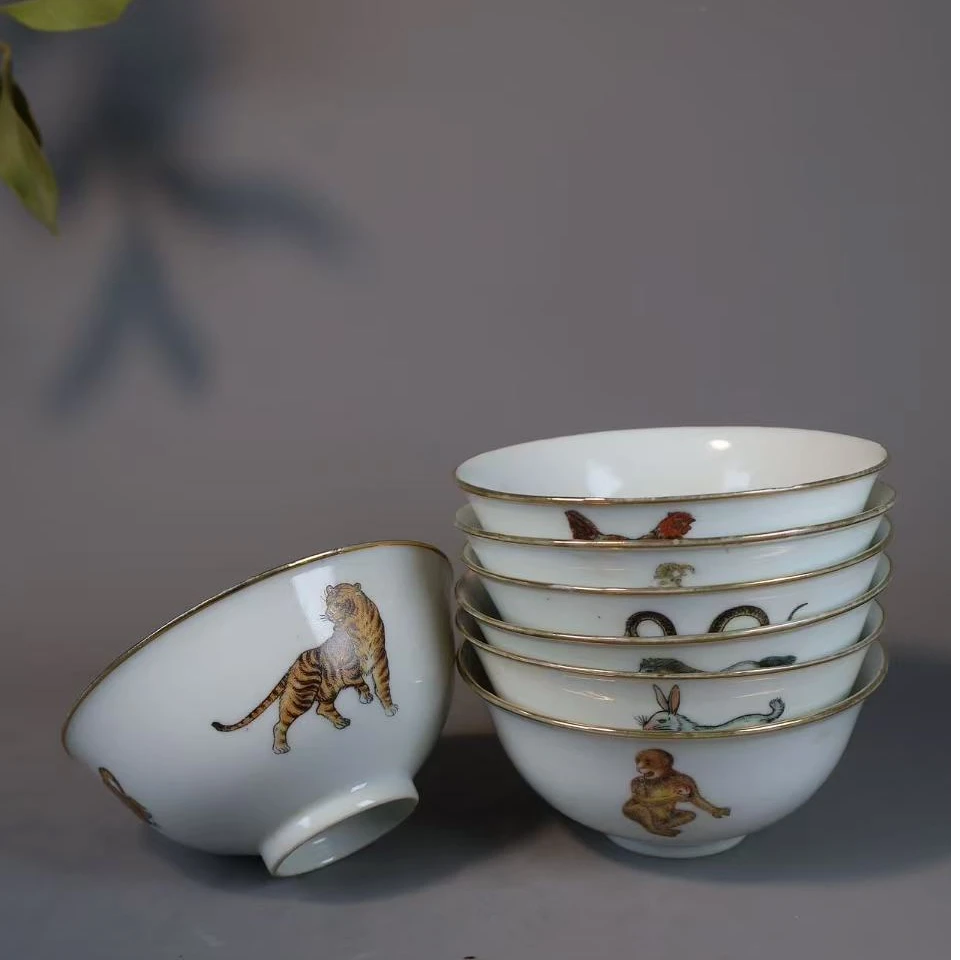 30:民国粉彩十二生肖图碗六只