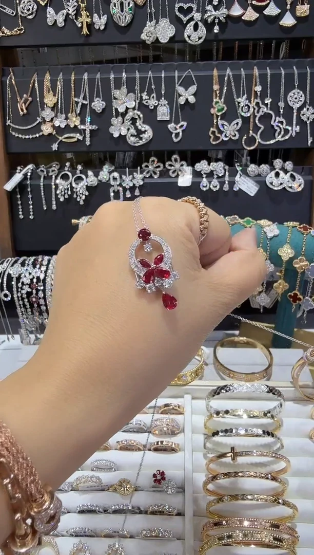 铂Pt950镶嵌实验室培育钻石项链