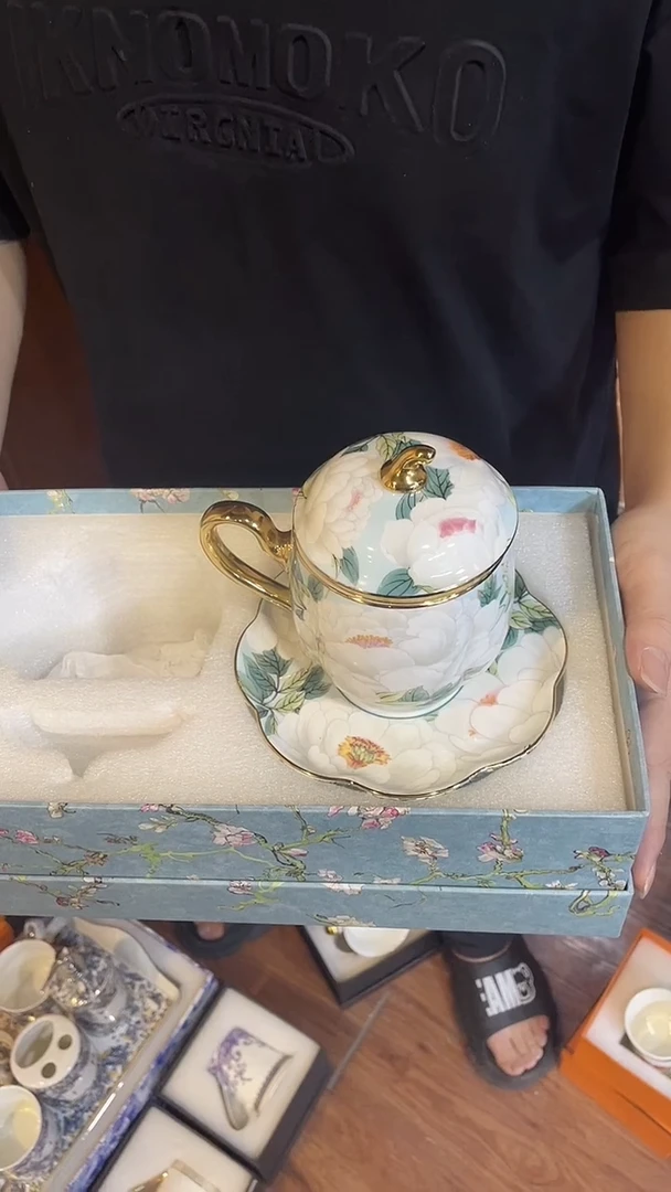杯鸿辉家品牌瓷器，京东包邮！