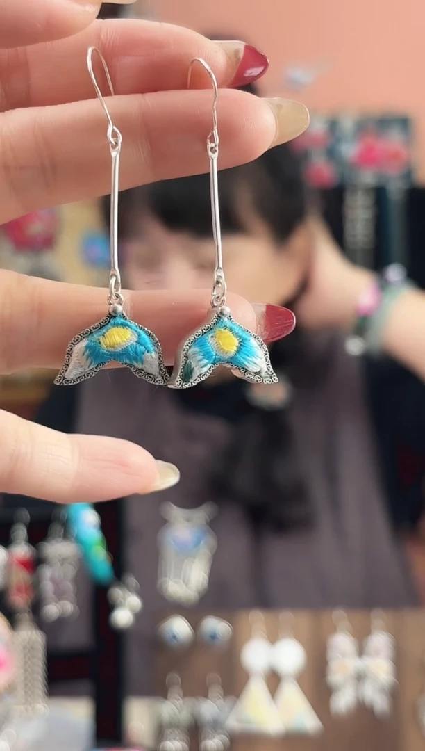 织绣艺枝独绣手工饰品72***