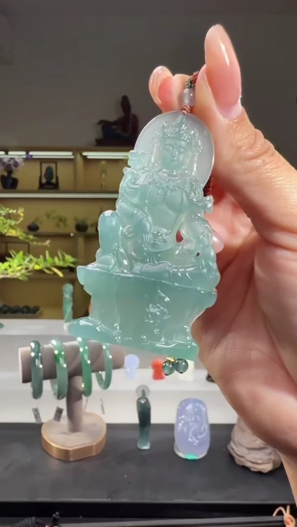 未镶嵌翡翠耳饰度母