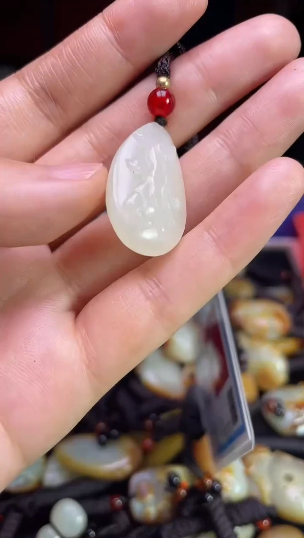 颈饰未镶嵌和田玉32