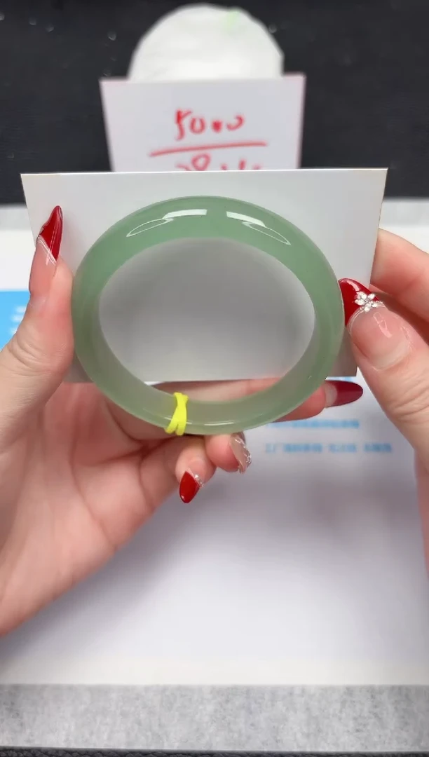 【闪购商品】石英质玉手镯未镶嵌65-58.3