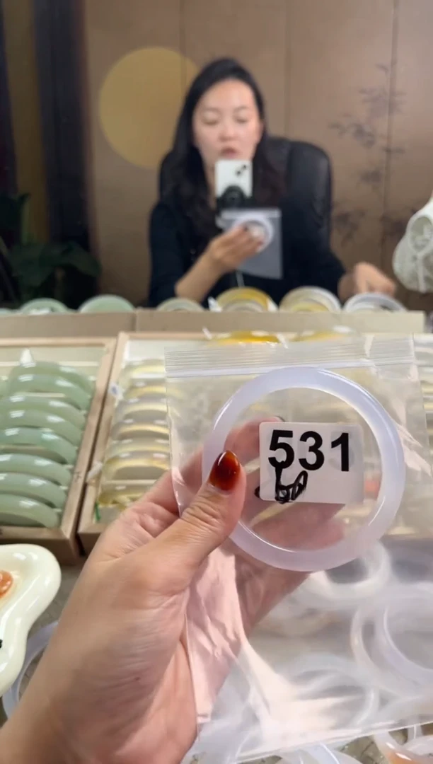 手镯玛瑙/玉髓未镶嵌531