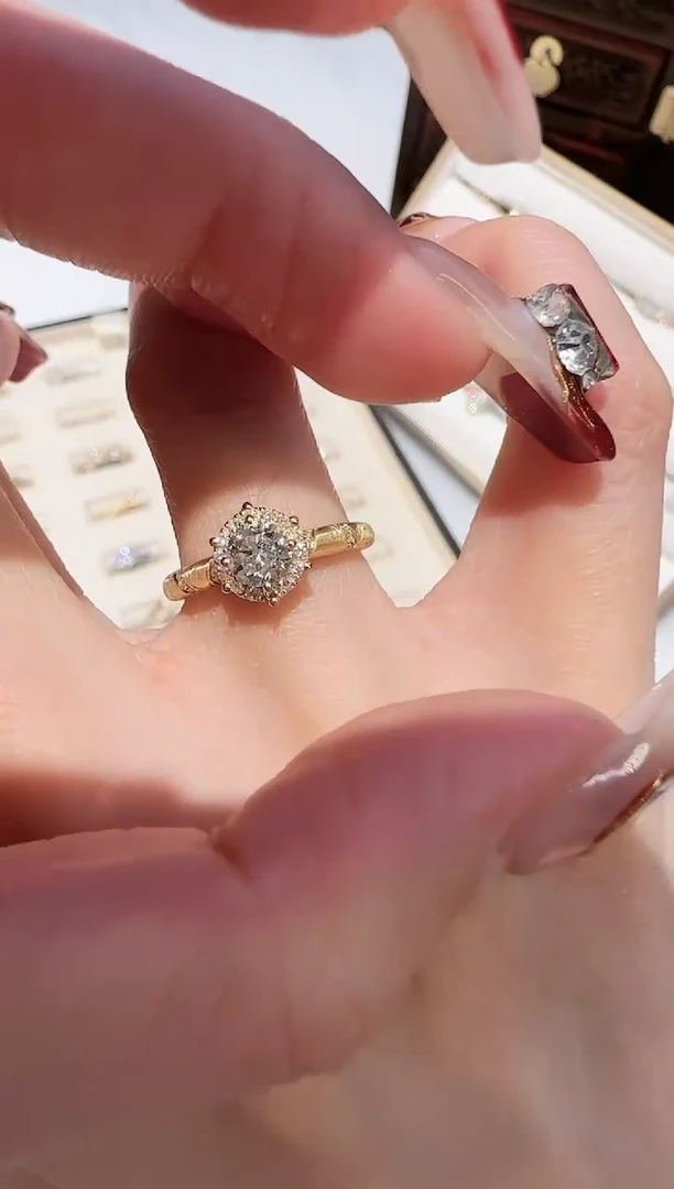 【闪购商品】钻石戒指/指环18K金镶嵌拉丝戒指11#