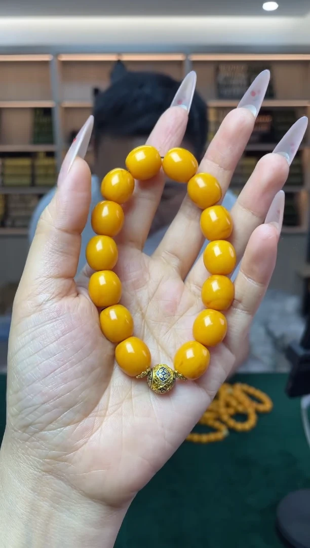 未镶嵌蜜蜡裸石多样性发一件