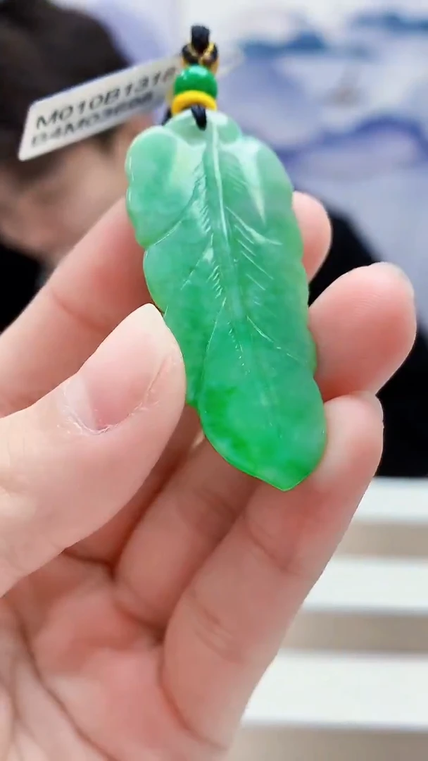 未镶嵌定制翡翠5145lr-毛货挂件1