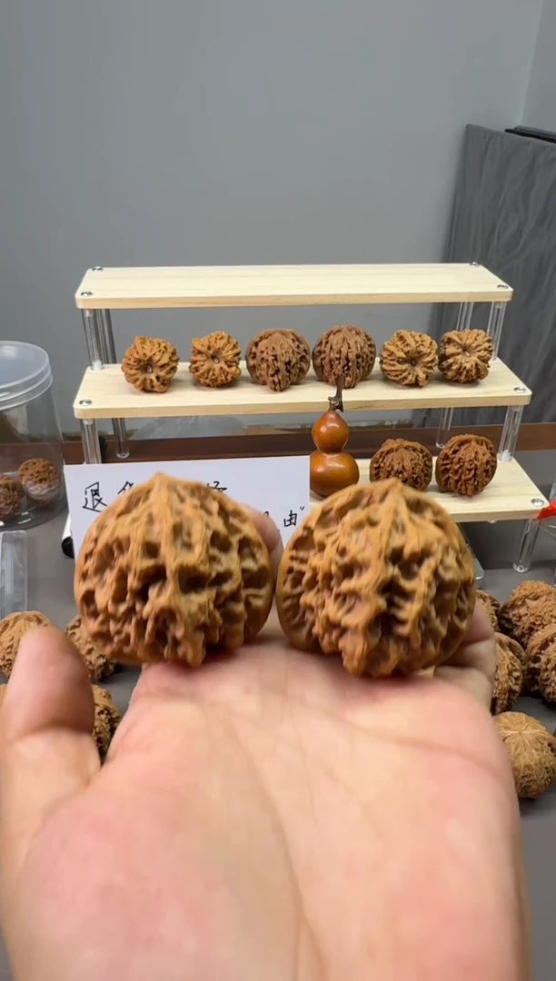 12.19-46修尖麒麟纹管帽