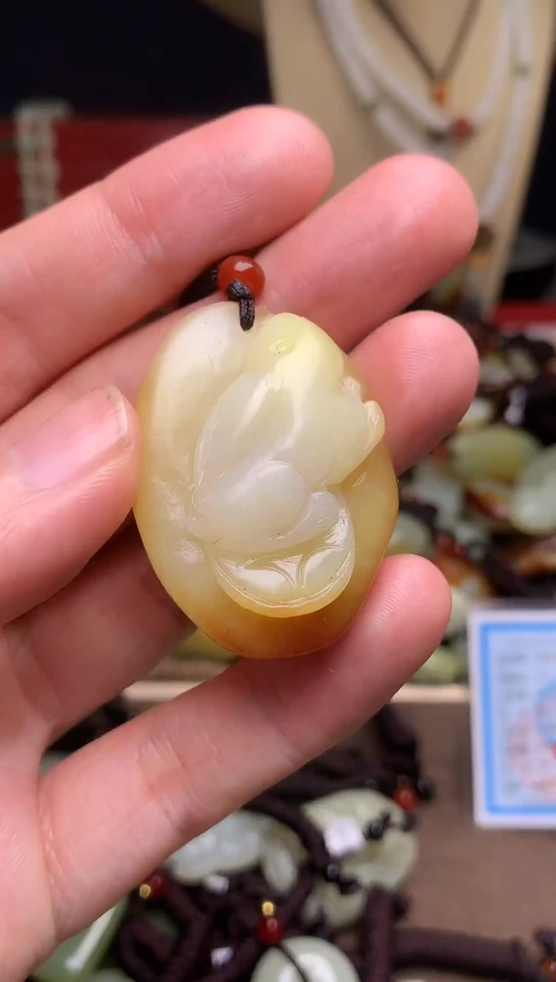 颈饰未镶嵌和田玉新疆料青海料清水和田玉吊坠