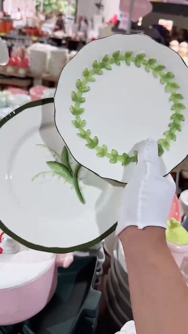 瓷片2个盘 微瑕凑满20元包邮