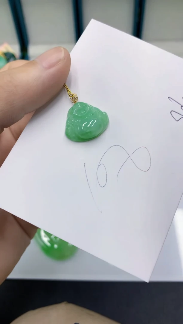 颈饰18K金镶嵌翡翠翡翠