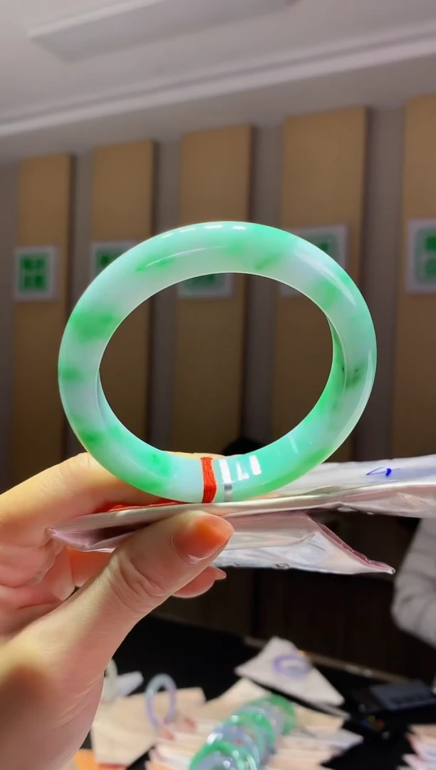 未镶嵌手镯翡翠-C56 圈58.4