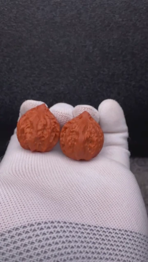 【闪购商品】文玩核桃把件血麒麟