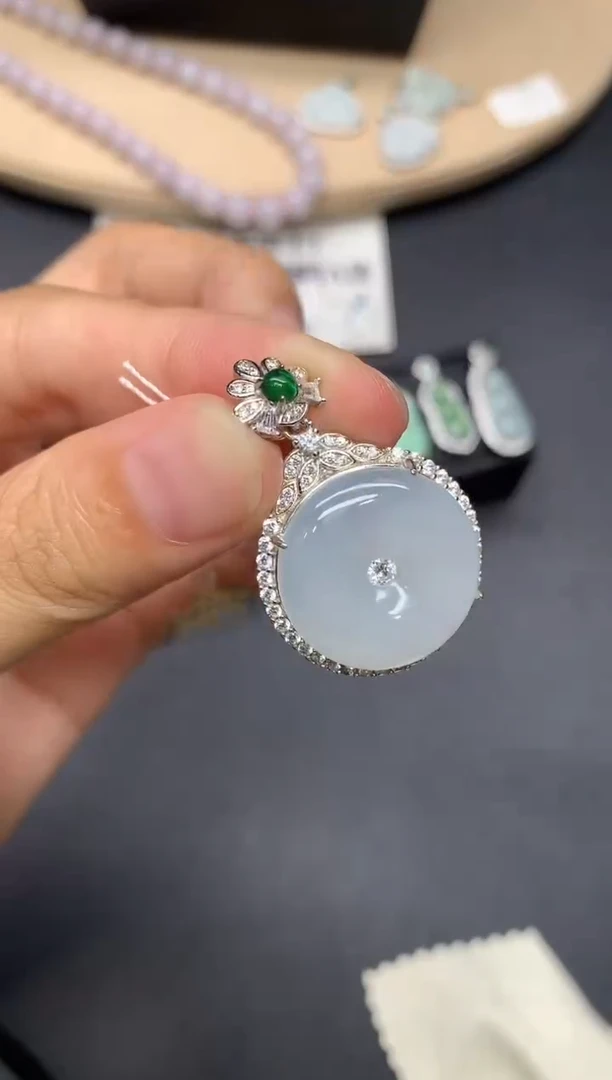 翡翠银S925镶嵌吊坠(不含链)平安扣【多样性发其一】