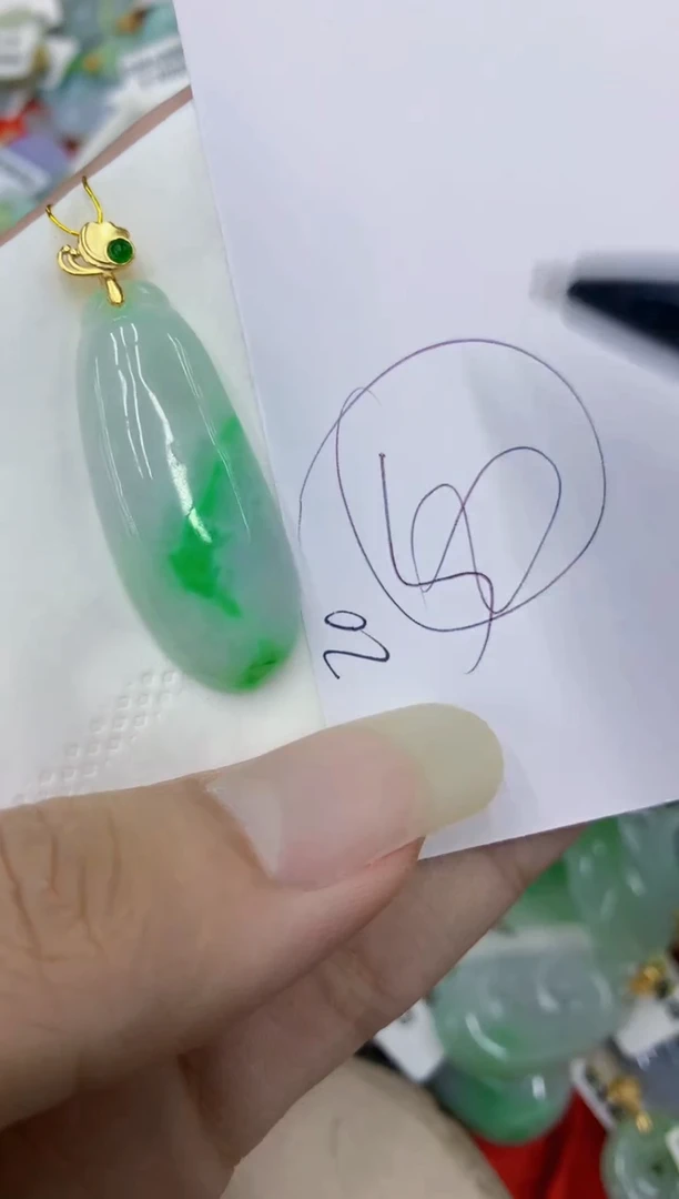 翡翠未镶嵌颈饰111111111111
