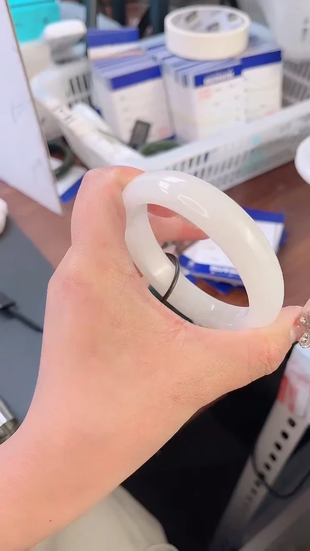 未镶嵌手镯和田玉27T95-58