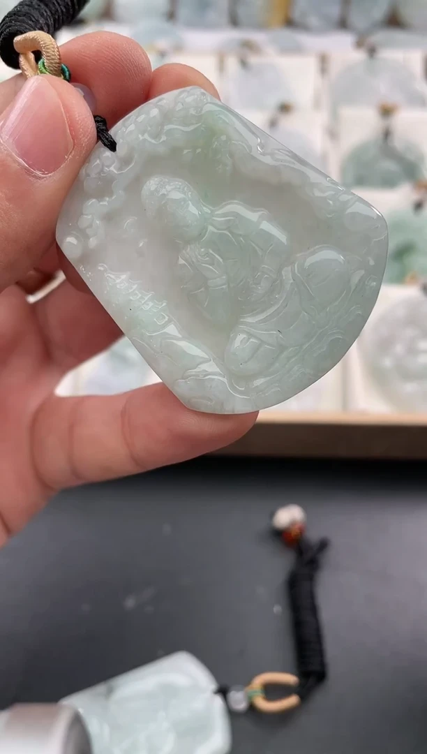 颈饰未镶嵌翡翠26/01/02/190