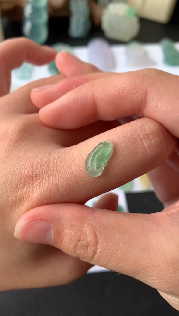 【闪购商品】定制翡翠未镶嵌翡翠