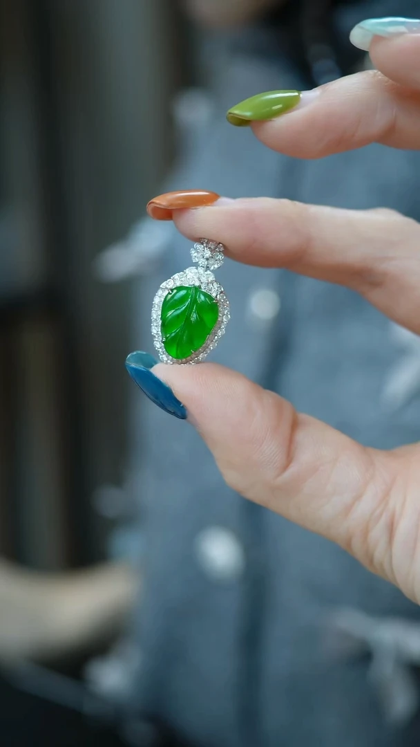 18K金镶嵌挂件翡翠36-吊坠/姿/1