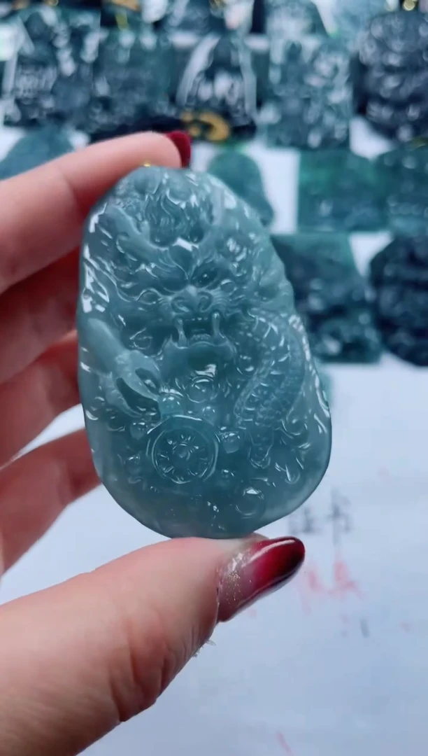 【闪购商品】翡翠颈饰未镶嵌