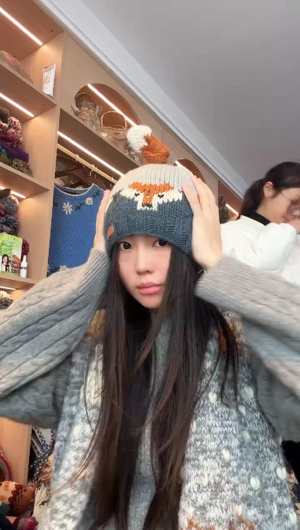 羊毛蓝橙狐狸帽