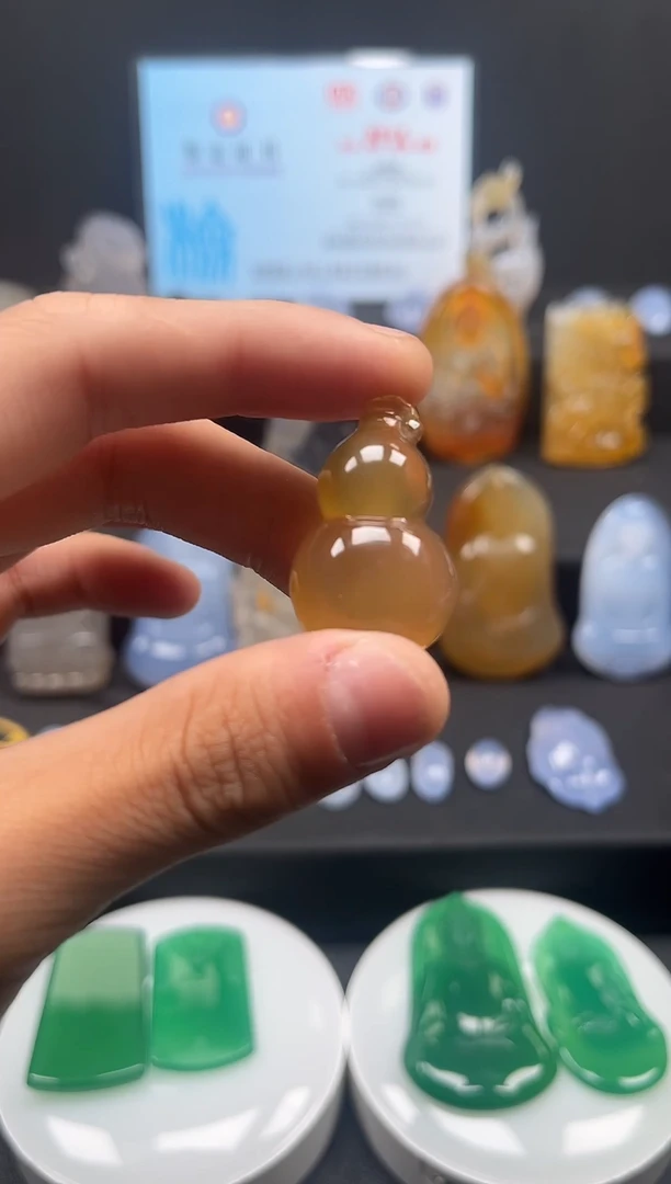 未镶嵌颈饰玛瑙/玉髓天然珠宝 一物一证