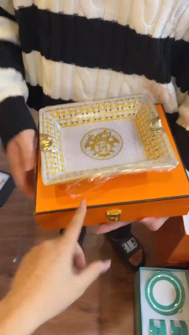 杯鸿辉家品牌瓷器，京东包邮！