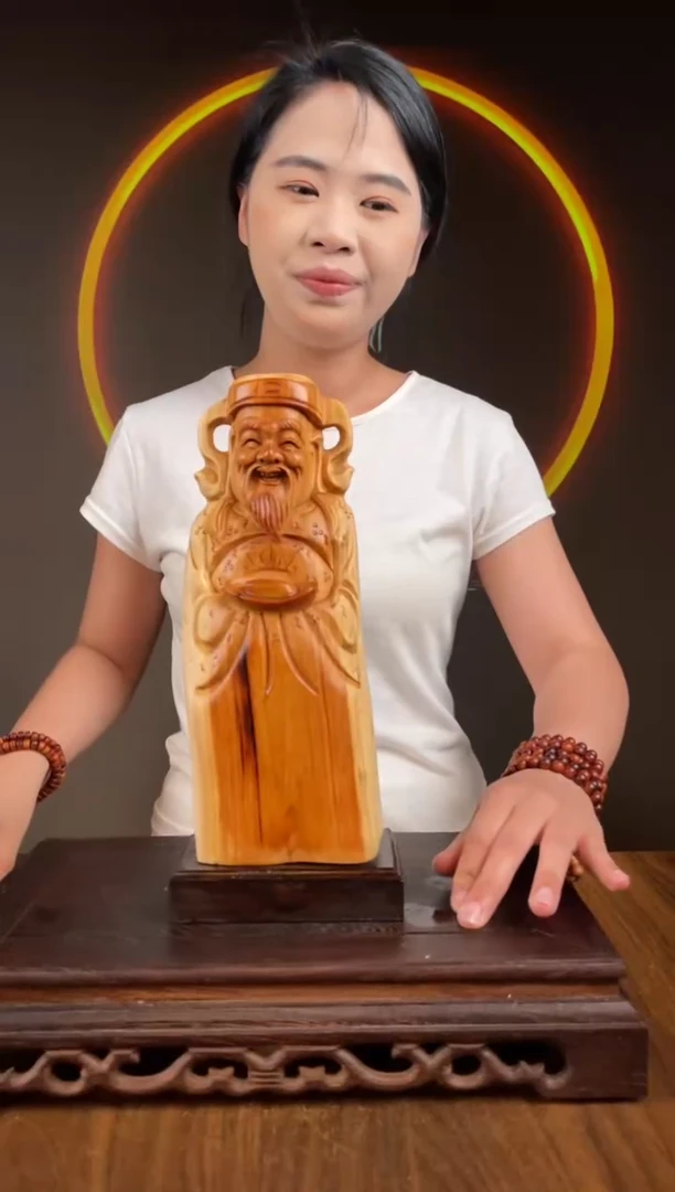 柏木（崖柏）手工摆件,先抢先得! 编号:109