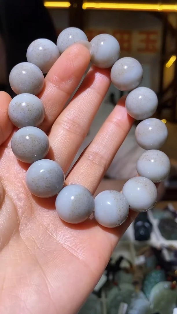 未镶嵌手链和田玉1