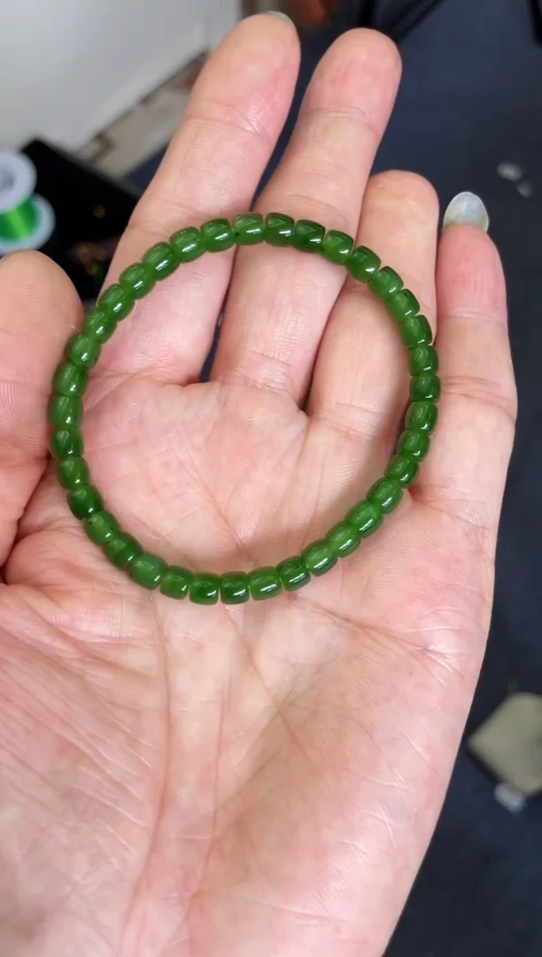 未镶嵌手串和田玉（糖玉）卡5直切有矿点（多样性发一）