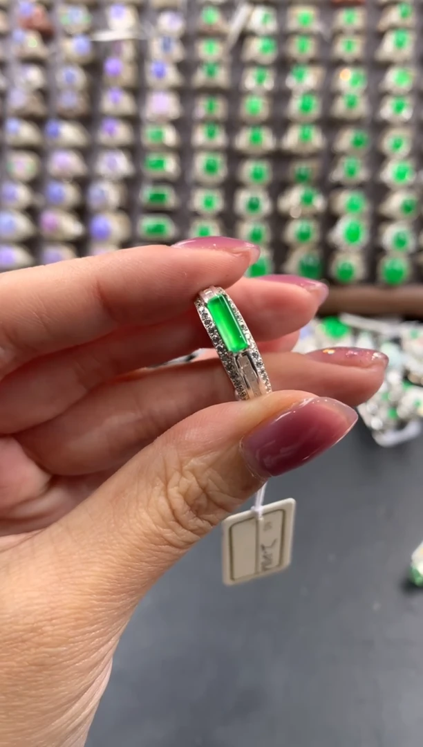 未镶嵌定制翡翠天然缅甸A货翡翠 1.4