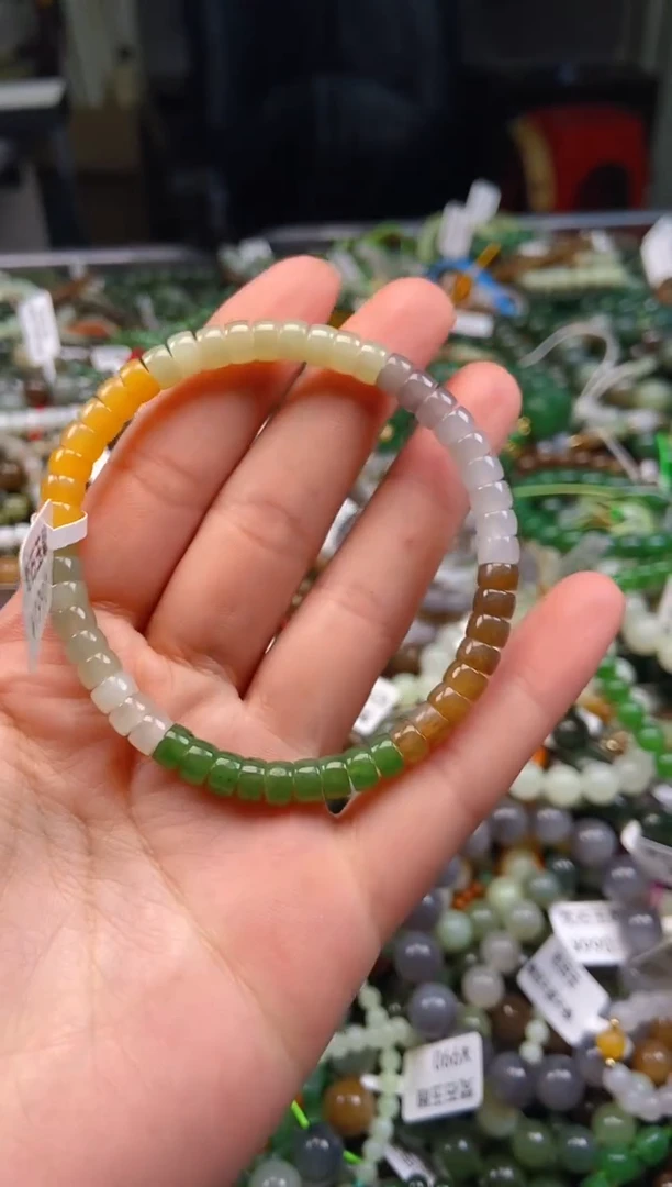 和田玉未镶嵌颈饰1