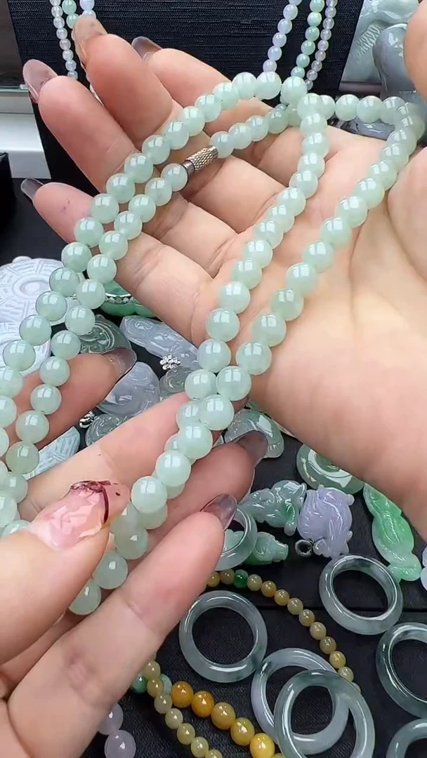 颈饰未镶嵌翡翠玉珠