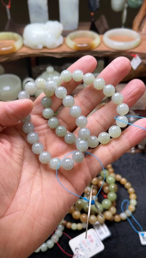【闪购商品】和田玉手串未镶嵌吐拉牧场圆珠多样性发一
