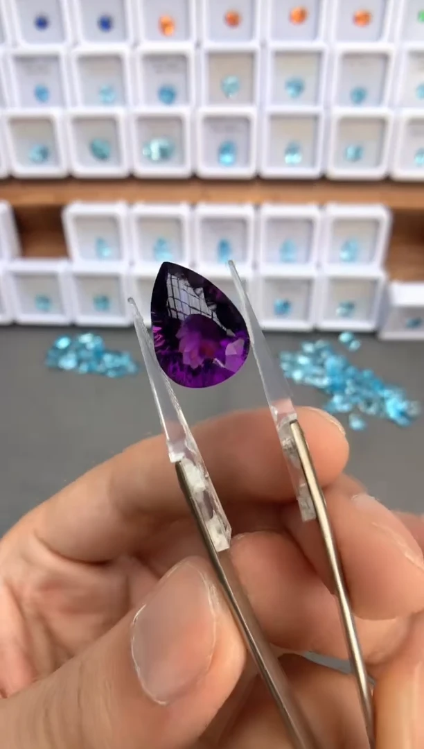 未镶嵌裸石定制水晶12.89ct