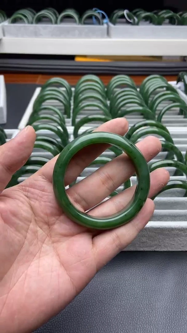 未镶嵌手镯和田玉（碧玉）55-54.3