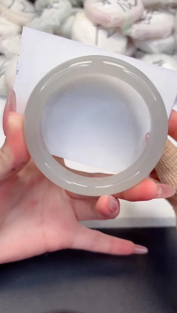 【闪购商品】石英质玉手镯未镶嵌111-60.1