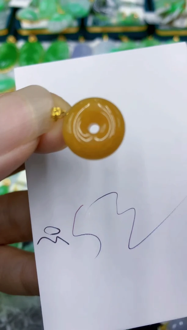 翡翠18K金镶嵌颈饰1111111111