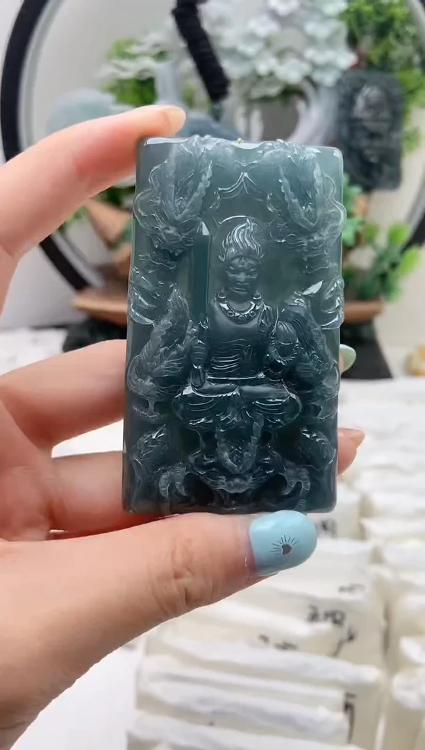 颈饰未镶嵌翡翠不动明王