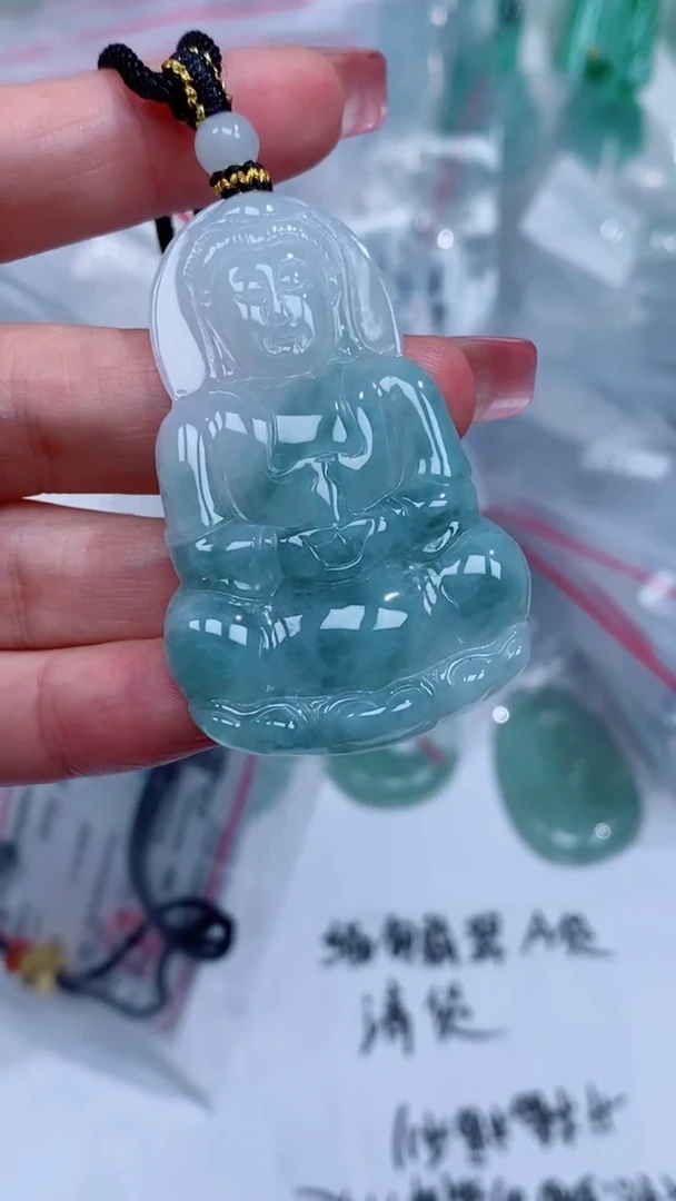 翡翠未镶嵌颈饰吊坠