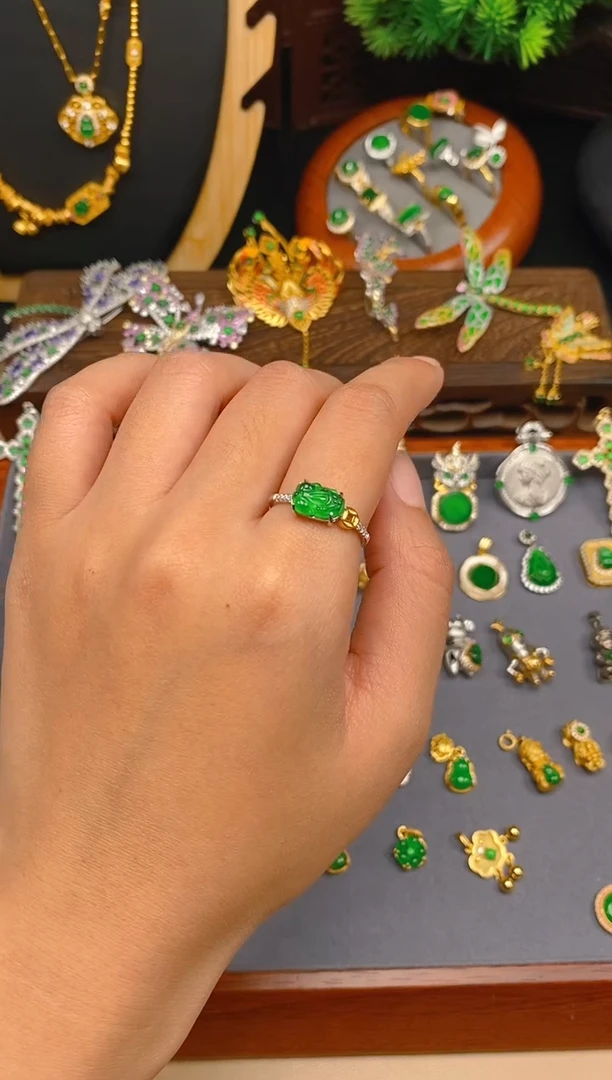 【闪购商品】翡翠戒指银S925镶嵌貔貅戒指