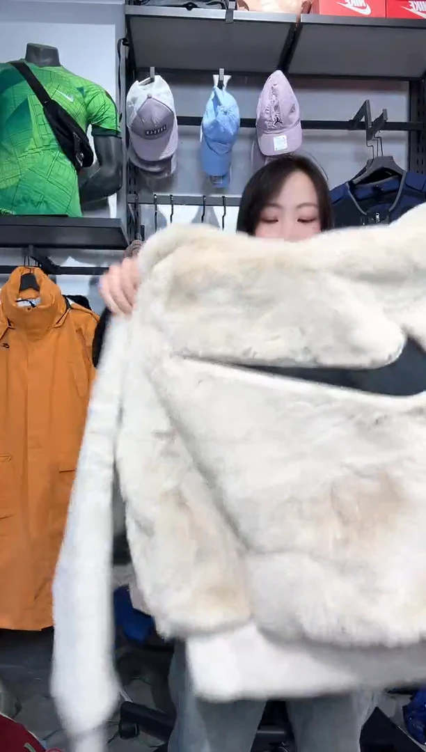 1119编码 瑕疵款直播间过款为准 尺码  M