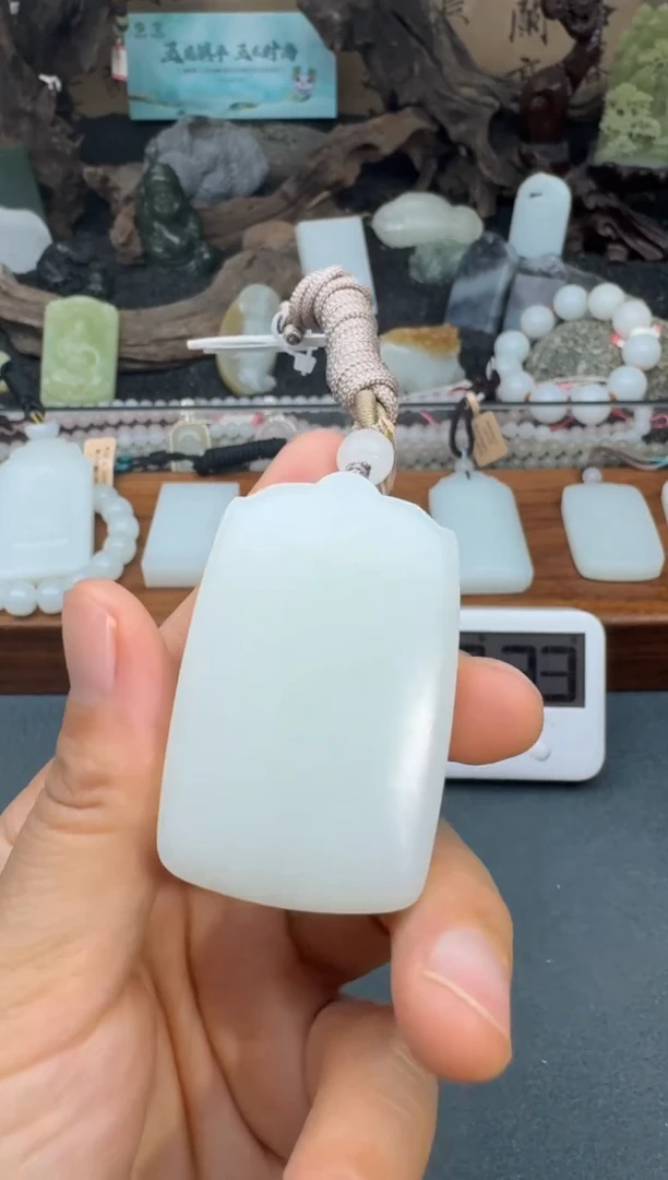 和田玉未镶嵌颈饰2