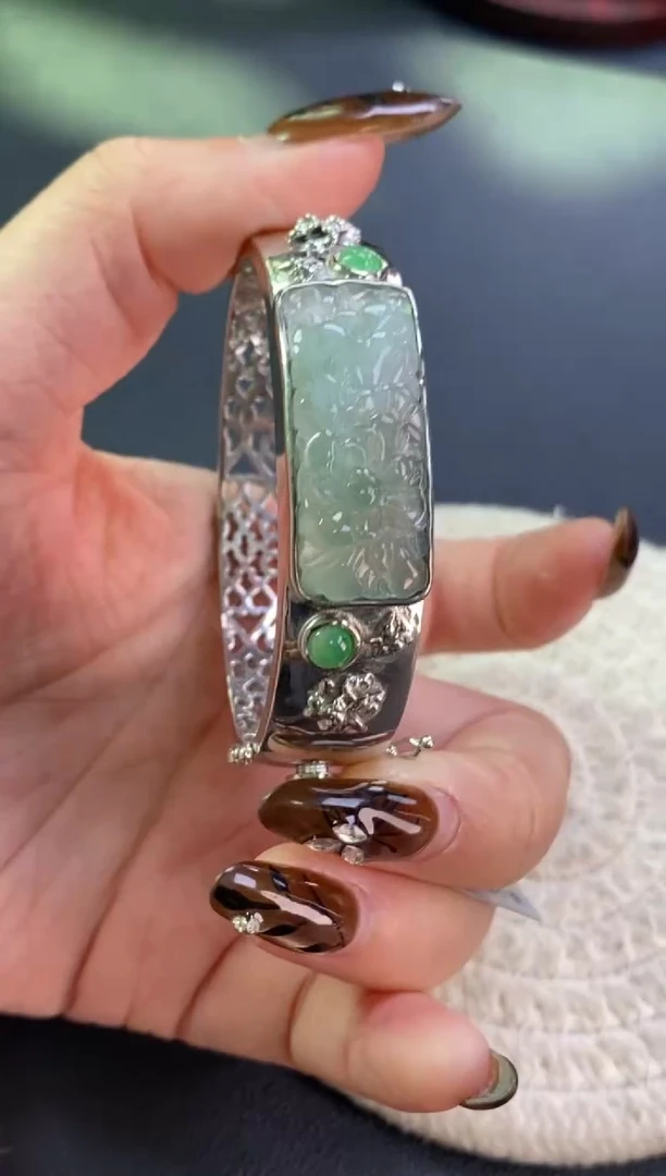 颈饰银S925镶嵌翡翠19216