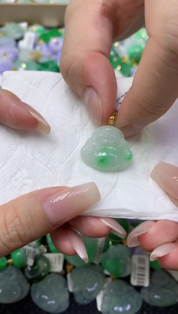 颈饰18K金镶嵌翡翠天然缅甸翡翠A货