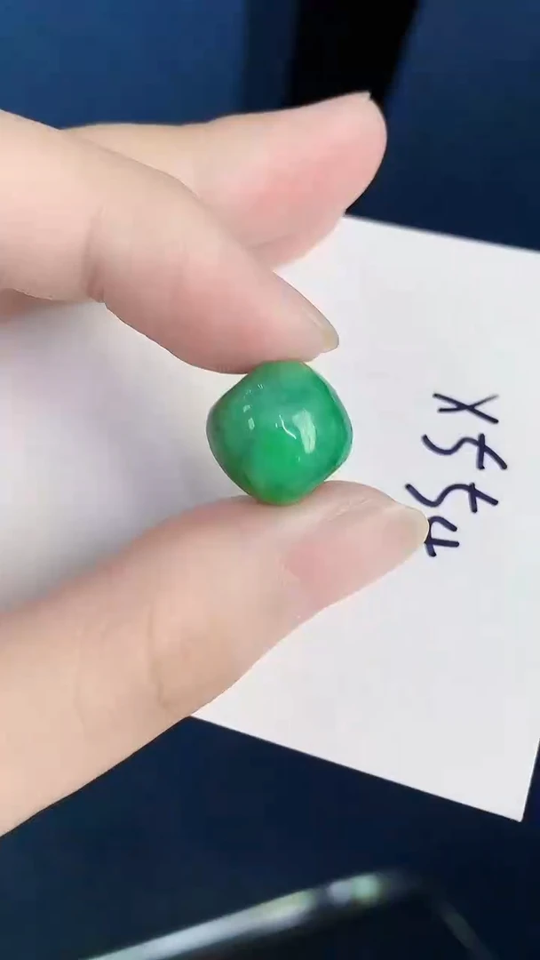 颈饰未镶嵌翡翠天然翡翠缅甸A货