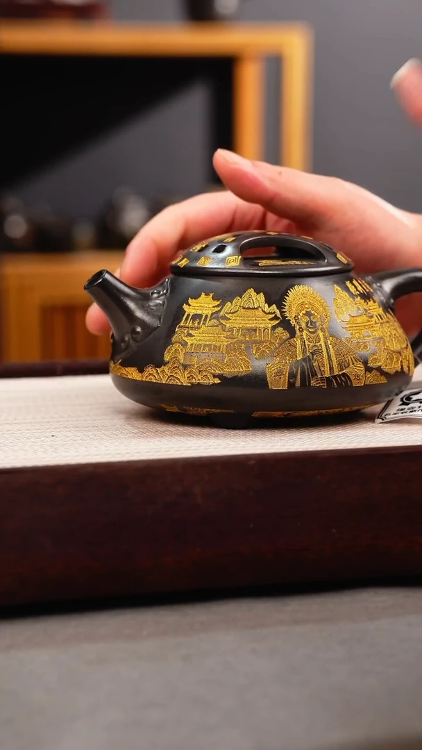 茶壶紫砂石黄 牛盖石瓢 霸王别姬 描金