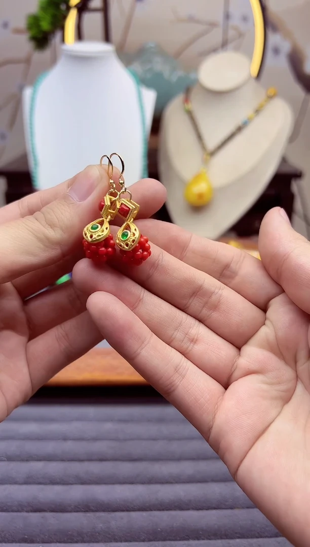 【闪购商品】玛瑙/玉髓耳钉14K金镶嵌e24```````````